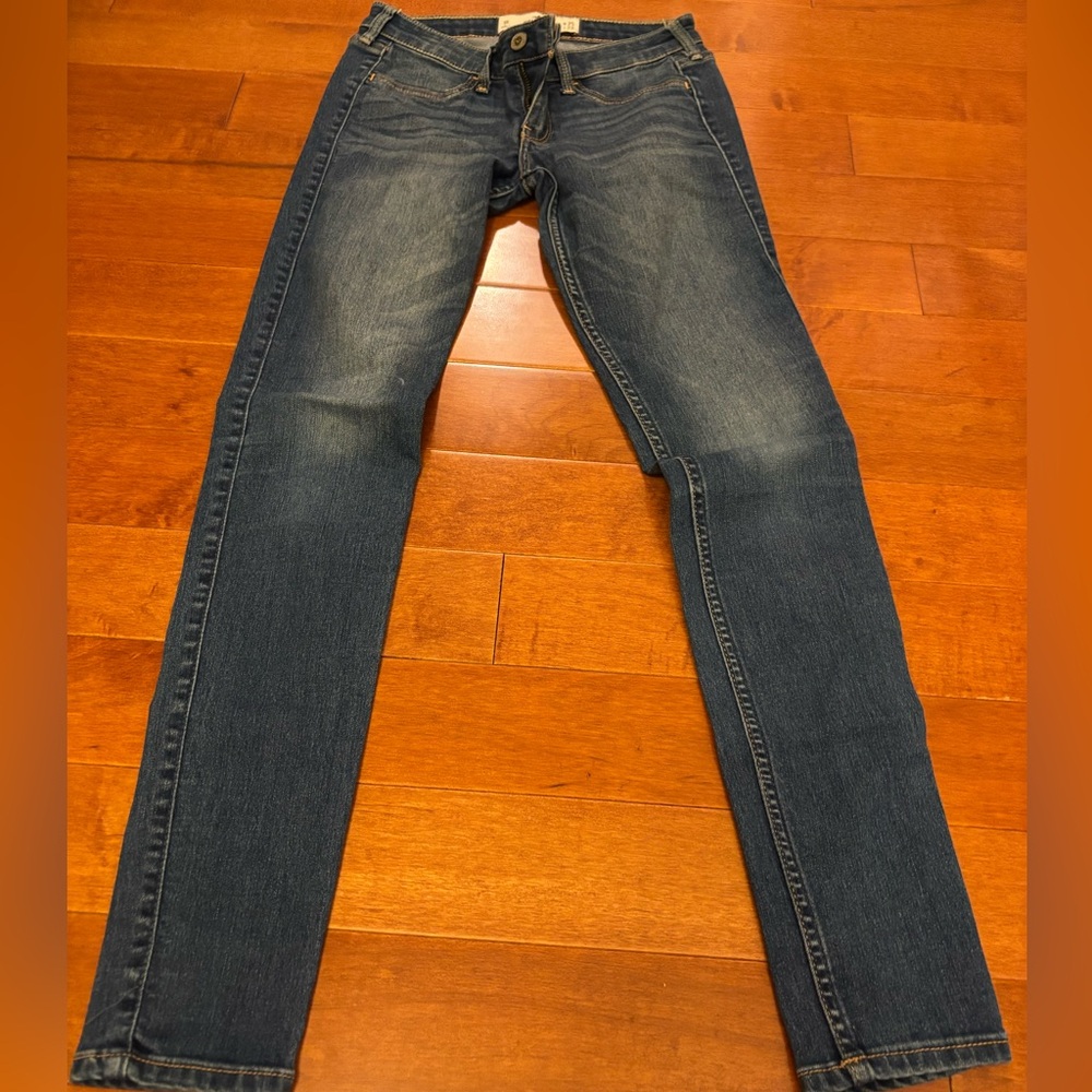 Hollister Skinny Jeans W25 L29 – Women’s Size 1R Medium Wash‎